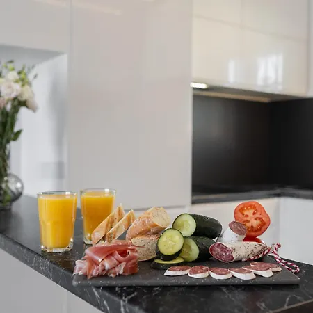 Smart Space Apartment *